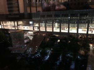 窓からの夜景